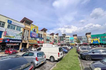 Bandar Tun Hussein Onn