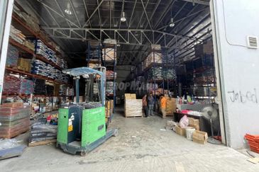 Bandar Pinggiran Subang