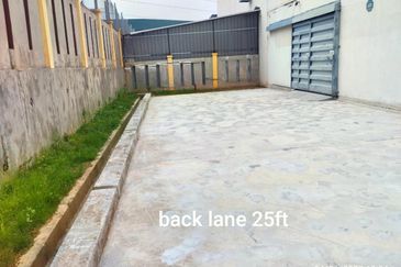 PREMIUM 2.5 STOREY SEMI-D FACTORY FOR RENT – TAMAN INDUSTRI SELESA JAYA, SERI KEMBANGAN