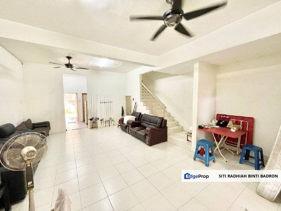 Double Storey, Desa Salak Permai, Salak Tinggi @ Sepang, Selangor, Sepang