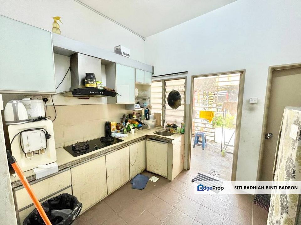 Double Storey, Desa Salak Permai, Salak Tinggi @ Sepang, Selangor, Sepang