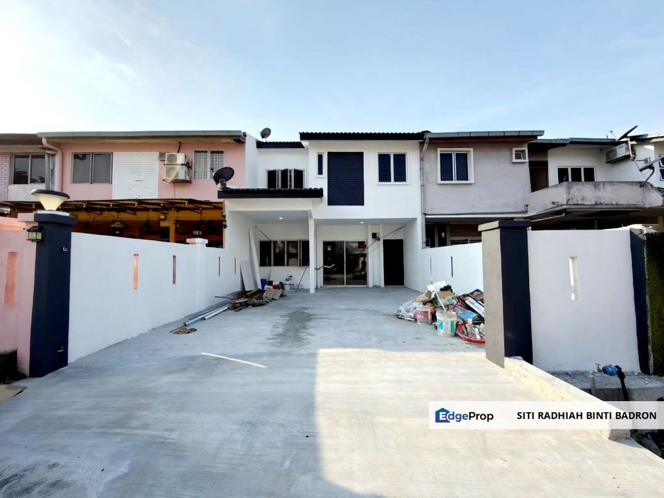 Renovated Double Storey Seksyen 4 Shah Alam [RENOVATED CANTIK + FACING OPEN]🔥, Selangor, Shah Alam