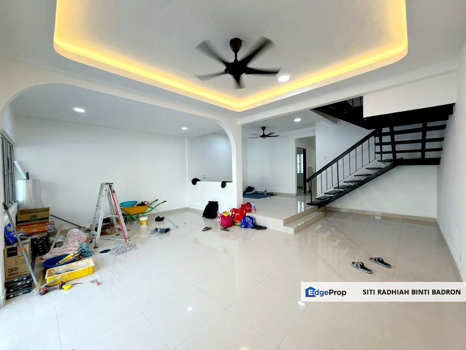 Renovated Double Storey Seksyen 4 Shah Alam [RENOVATED CANTIK + FACING OPEN]🔥, Selangor, Shah Alam