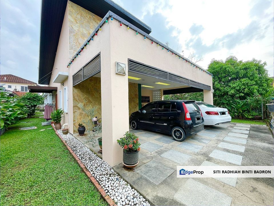 End Lot 1.5-Storey Bungalow Taman Bangi Villa, Bangi, Selangor, Bangi