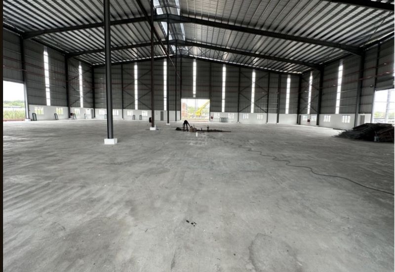 West Port, Pulau Indah