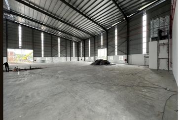 West Port, Pulau Indah