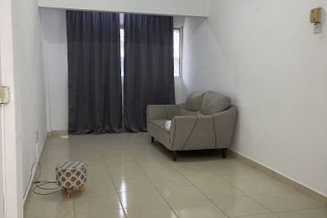 Dahlia Apartment, Pandan Indah