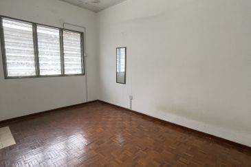 Dahlia Apartment, Pandan Indah