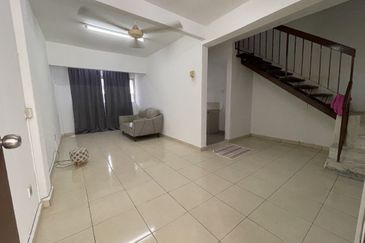 Dahlia Apartment, Pandan Indah