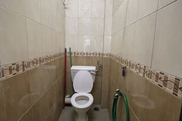 Dahlia Apartment, Pandan Indah