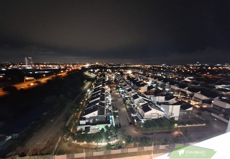 The Tresor @ Gravit 8 *