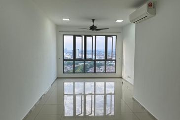 Gravit8 @ Klang South