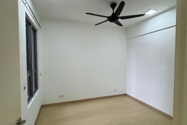 Gravit8 @ Klang South