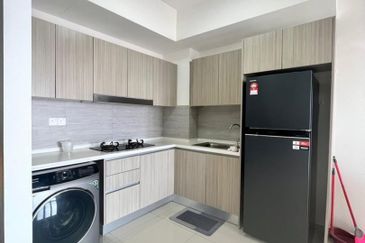 Gravit8 @ Klang South