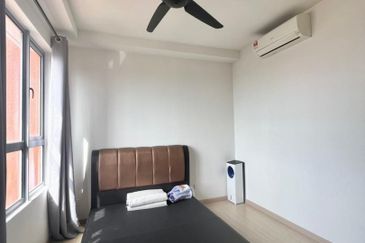 Gravit8 @ Klang South