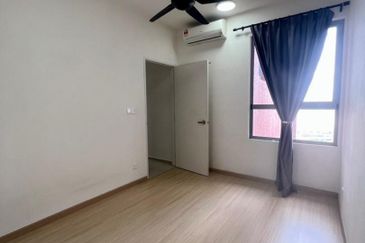 Gravit8 @ Klang South