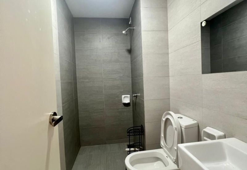 Gravit8 @ Klang South