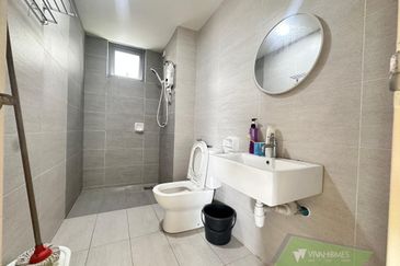 Adria Residence @ Gravit8