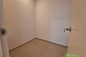 Adria Residence @ Gravit8