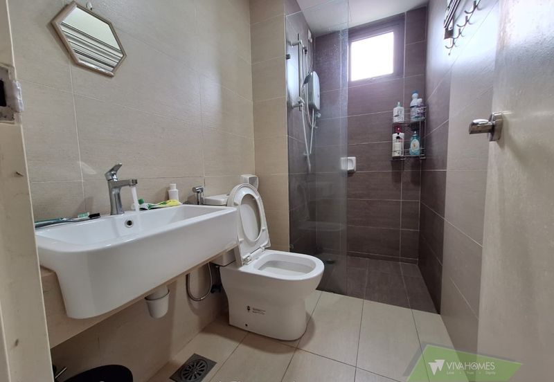 Gravit8 @ Klang South