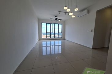 Gravit8 @ Klang South