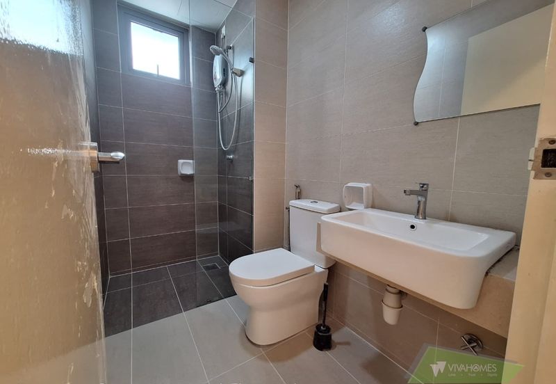 Gravit8 @ Klang South