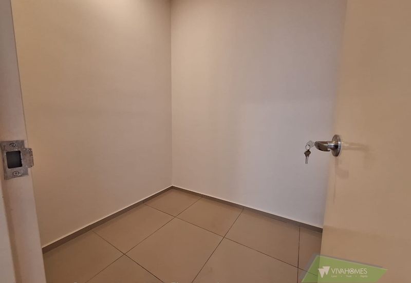 Gravit8 @ Klang South