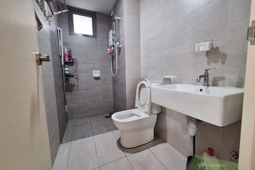 Gravit8 @ Klang South