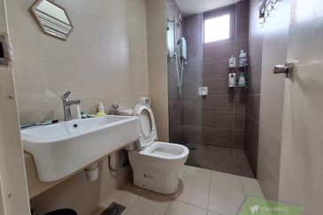 Gravit8 @ Klang South