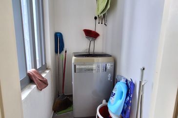 Gravit8 @ Klang South