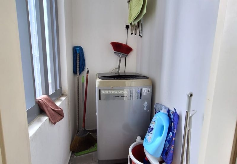 Gravit8 @ Klang South