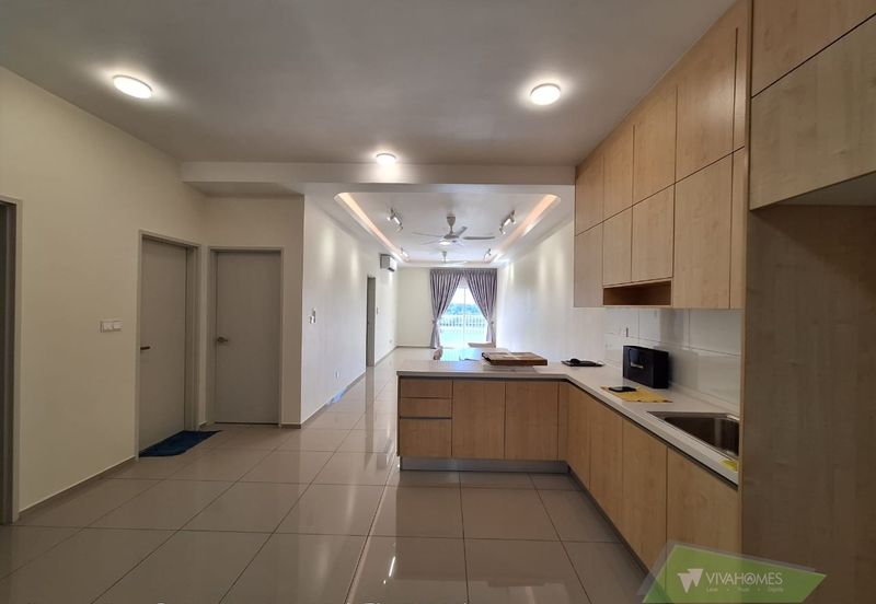 The Tresor @ Gravit 8 *