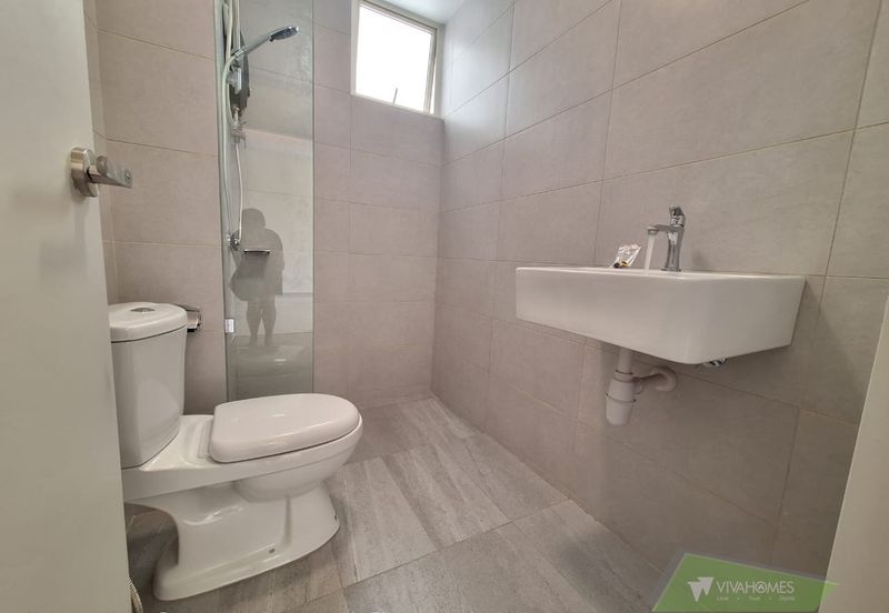 The Tresor @ Gravit 8 *