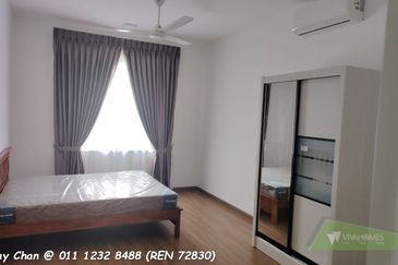 Gravit8 @ Klang South