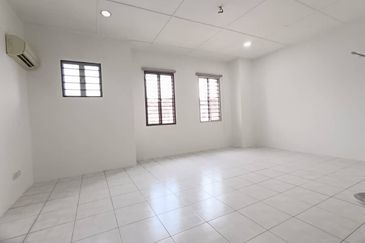 Lorong Batu Nilam 27 