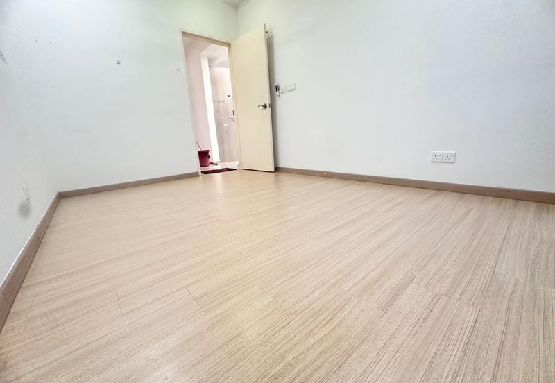 Adria Residence @ Gravit8