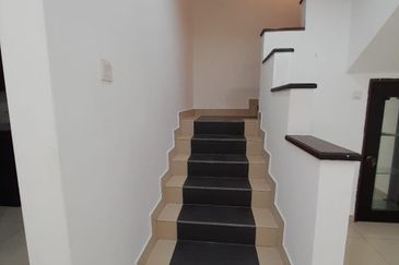 Lorong Batu Nilam 18C 