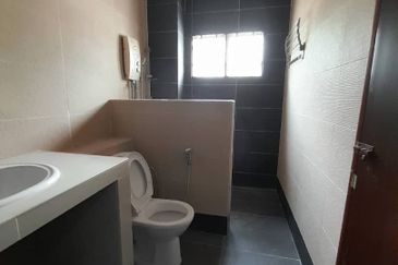 Lorong Batu Nilam 18C 