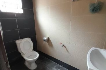 Lorong Batu Nilam 18C 