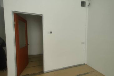 Gravit8 @ Klang South