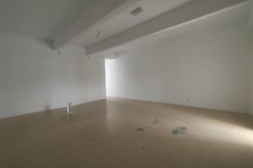 Gravit8 @ Klang South