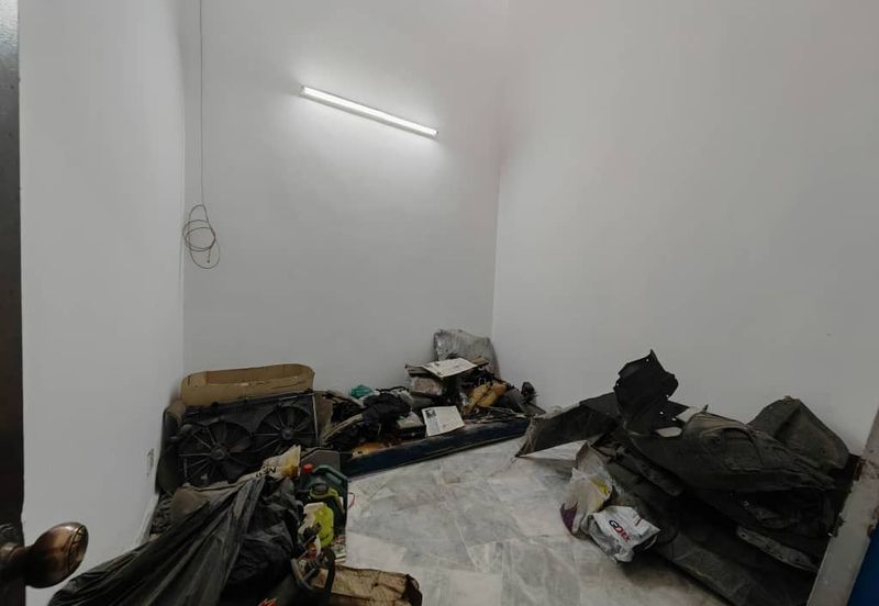 Jalan Sungai Kapar Indah 10C