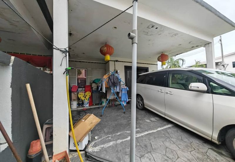Corner lot Double Storey Terrace @ Jalan Harapan, Sungai Kapar Indah