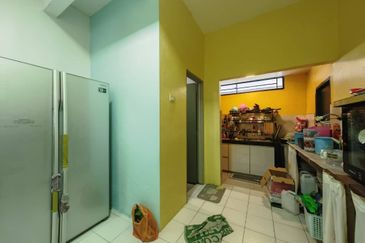 Corner lot Double Storey Terrace @ Jalan Harapan, Sungai Kapar Indah