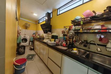 Corner lot Double Storey Terrace @ Jalan Harapan, Sungai Kapar Indah