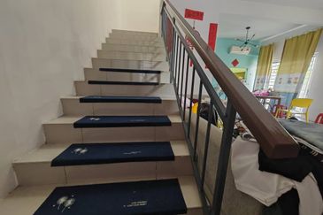 Corner lot Double Storey Terrace @ Jalan Harapan, Sungai Kapar Indah