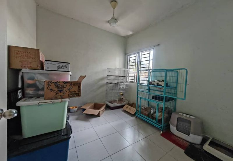 Pangsapuri Akasia, Bandar Botanic