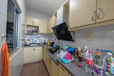 Pangsapuri Akasia, Bandar Botanic