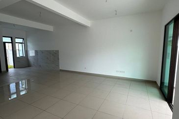 Size: 24x70 Terrace House For Sale