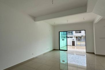 Size: 24x70 Terrace House For Sale